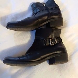 Anne Klein 2 Black Boots 10M